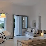 Vila Paros Isterni Magnifique Avec Piscine Vue Mer, A 3 Min De La Isterni (Paros)