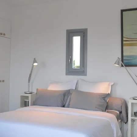 Vila Paros Isterni Magnifique Avec Piscine Vue Mer, A 3 Min De La