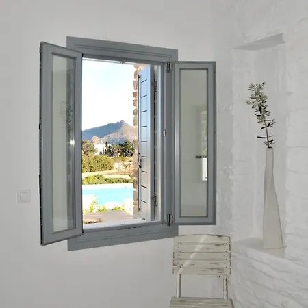 Paros Isterni Magnifique Avec Piscine Vue Mer, A 3 Min De La