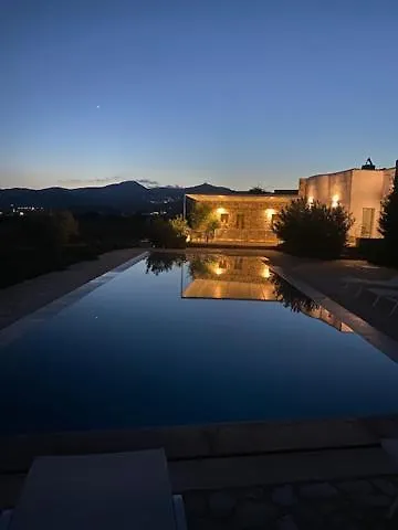 Vila Paros Isterni Magnifique Avec Piscine Vue Mer, A 3 Min De La Isterni (Paros)