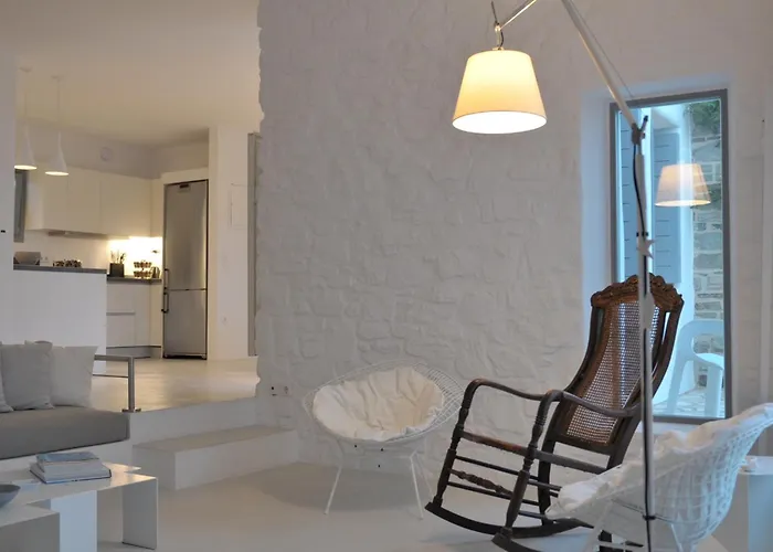 Paros Isterni Magnifique Avec Piscine Vue Mer, A 3 Min De La Isterni (Paros)