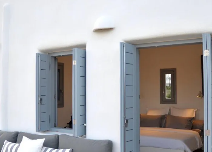 Vila Paros Isterni Magnifique Avec Piscine Vue Mer, A 3 Min De La Isterni (Paros)